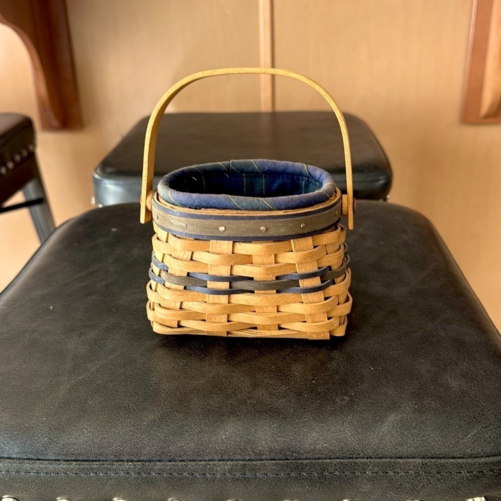 Longaberger Collectors Club 2003 Renewal Basket Combo